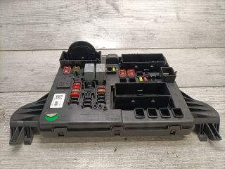 bontott OPEL INSIGNIA Biztosítéktábla Csomagtér