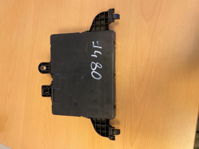 bontott OPEL INSIGNIA Biztosítéktábla Csomagtér