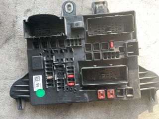 bontott OPEL INSIGNIA Biztosítéktábla Csomagtér