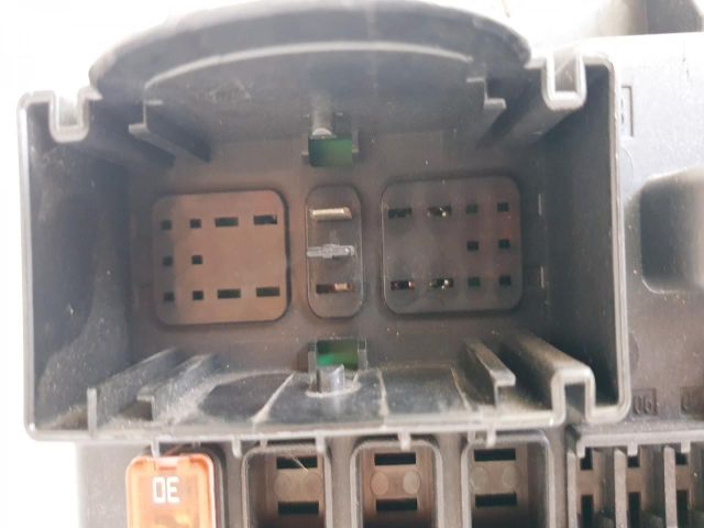 bontott OPEL INSIGNIA Biztosítéktábla Csomagtér