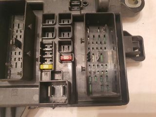 bontott OPEL INSIGNIA Biztosítéktábla Csomagtér