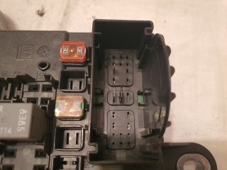 bontott OPEL INSIGNIA Biztosítéktábla Csomagtér