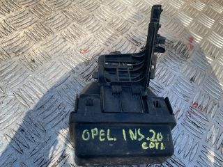 bontott OPEL INSIGNIA Biztosítéktábla Doboz