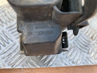 bontott OPEL INSIGNIA Biztosítéktábla Doboz