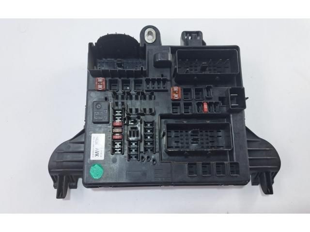 bontott OPEL INSIGNIA Biztosítéktábla Utastér