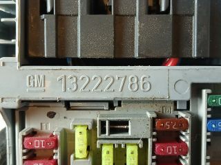 bontott OPEL INSIGNIA Biztosítéktábla Utastér