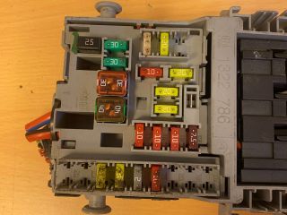 bontott OPEL INSIGNIA Biztosítéktábla Utastér