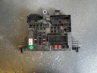 bontott OPEL INSIGNIA Biztosítéktábla Utastér