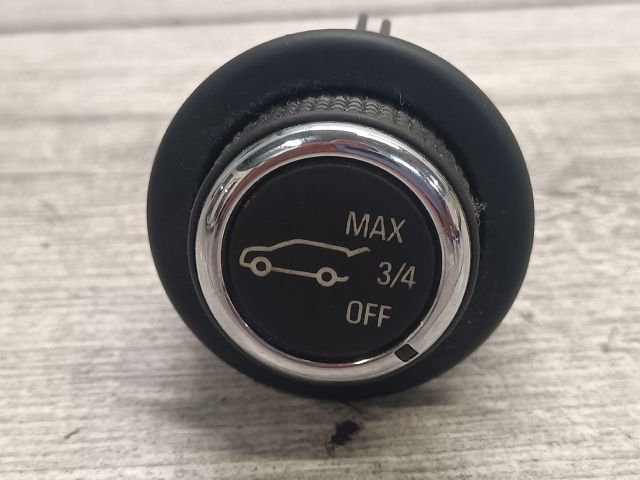 bontott OPEL INSIGNIA Csomagtér Nyitó Kar / Gomb