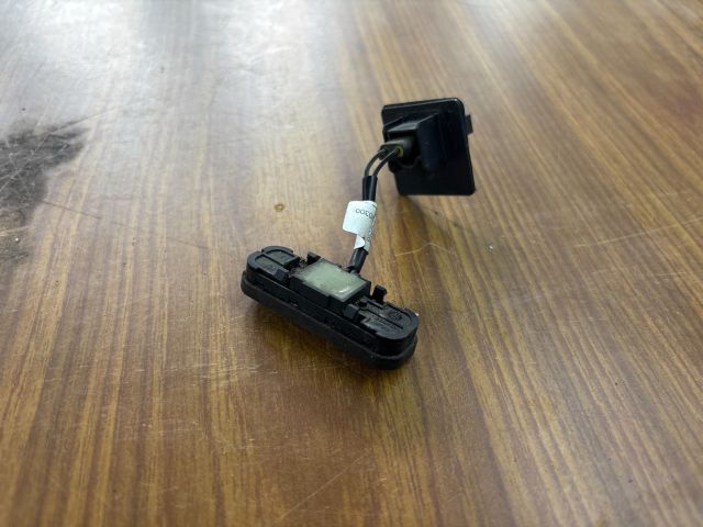 bontott OPEL INSIGNIA Csomagtér Nyitó Kar / Gomb