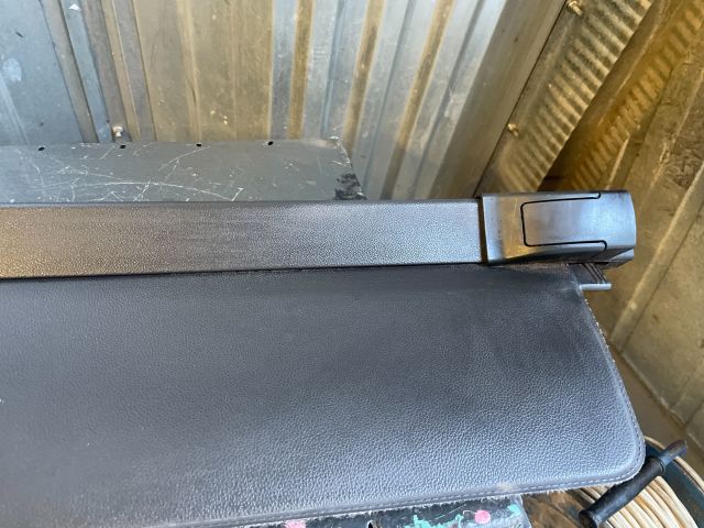 bontott OPEL INSIGNIA Csomagtér Roló