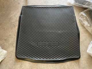 bontott OPEL INSIGNIA Csomagtér Tálca