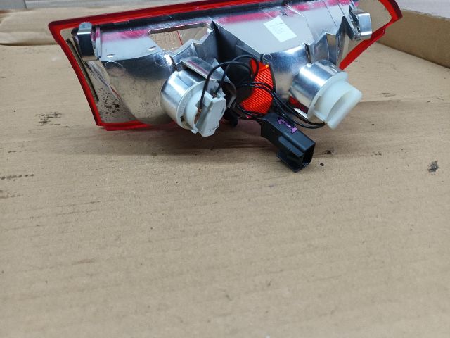 bontott OPEL INSIGNIA Csomagtér Világítás