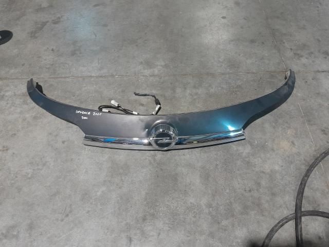 bontott OPEL INSIGNIA Csomagtérajtó Díszléc