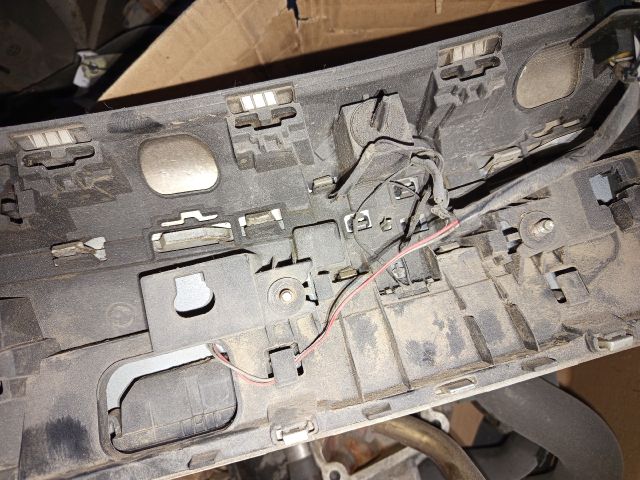 bontott OPEL INSIGNIA Csomagtérajtó Díszléc