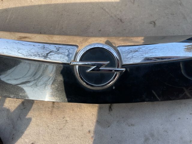 bontott OPEL INSIGNIA Csomagtérajtó Díszléc
