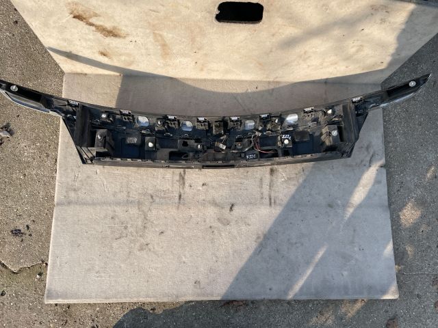 bontott OPEL INSIGNIA Csomagtérajtó Díszléc