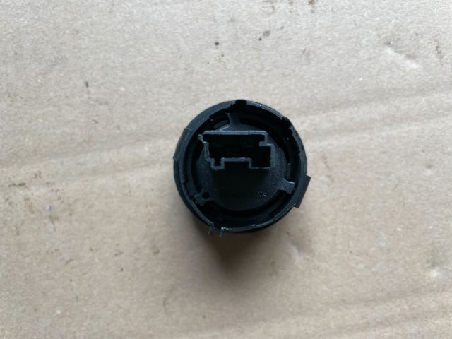 bontott OPEL INSIGNIA Csomagtérajtó Kapcsoló