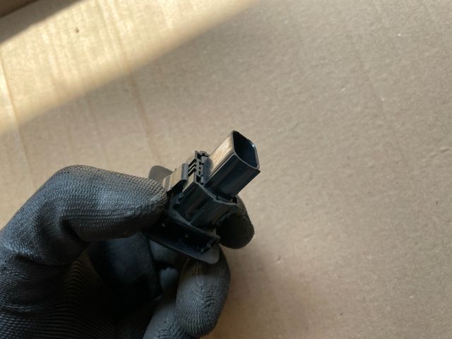 bontott OPEL INSIGNIA Csomagtérajtó Kapcsoló