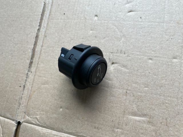 bontott OPEL INSIGNIA Csomagtérajtó Kapcsoló