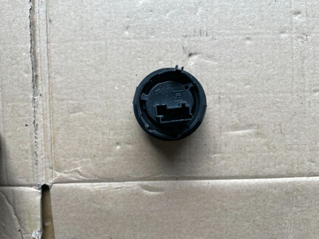 bontott OPEL INSIGNIA Csomagtérajtó Kapcsoló