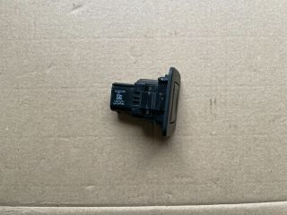 bontott OPEL INSIGNIA Csomagtérajtó Kapcsoló