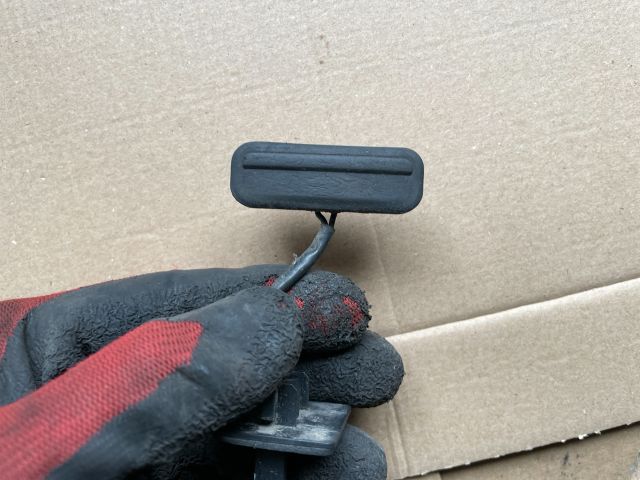 bontott OPEL INSIGNIA Csomagtérajtó Kapcsoló