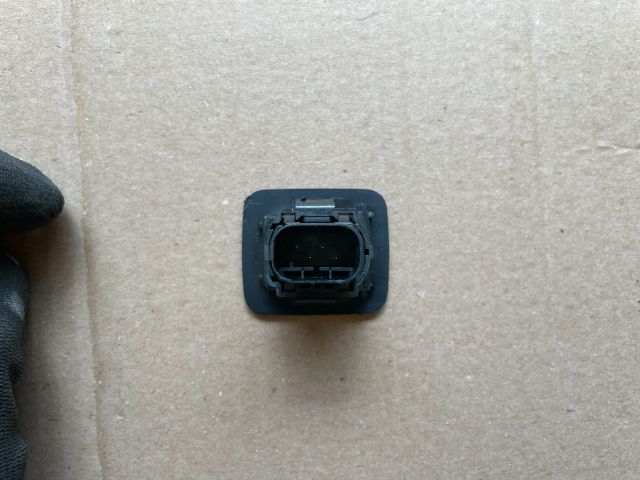 bontott OPEL INSIGNIA Csomagtérajtó Kapcsoló