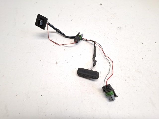 bontott OPEL INSIGNIA Csomagtérajtó Kilincs