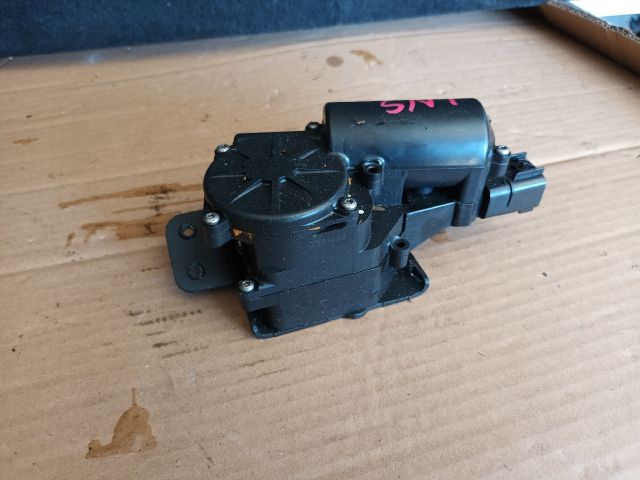 bontott OPEL INSIGNIA Csomagtérajtó Motor Elektronika