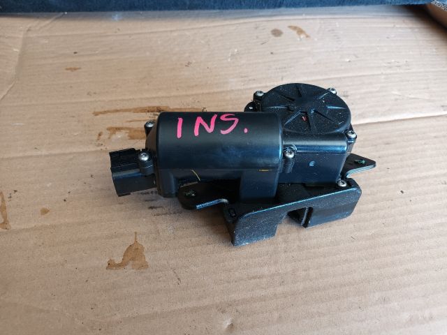 bontott OPEL INSIGNIA Csomagtérajtó Motor Elektronika