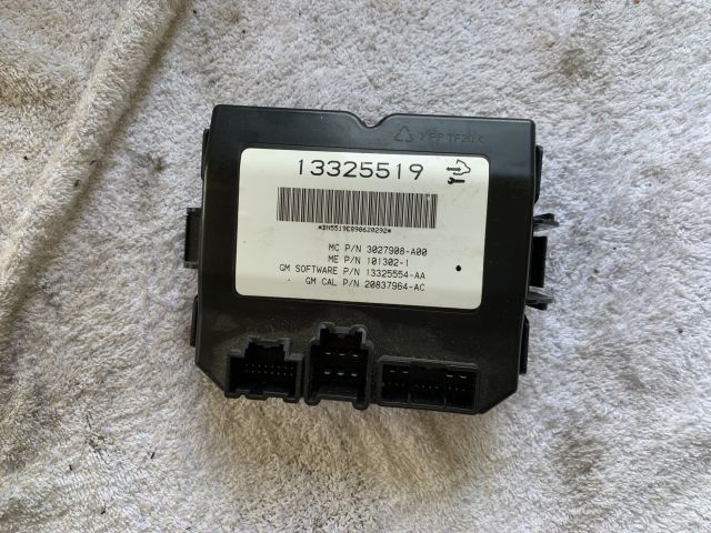 bontott OPEL INSIGNIA Csomagtérajtó Motor Elektronika