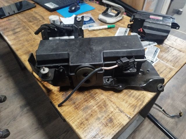 bontott OPEL INSIGNIA Csomagtérajtó Motor