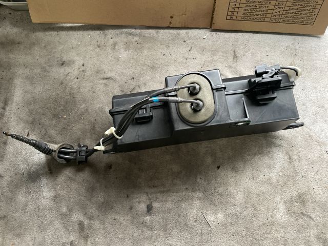 bontott OPEL INSIGNIA Csomagtérajtó Motor