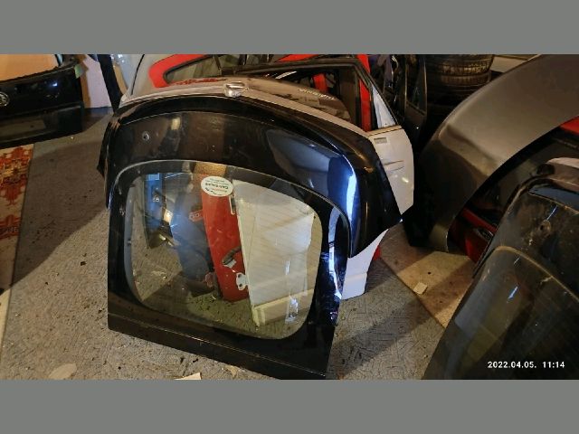 bontott OPEL INSIGNIA Csomagtérajtó (Részeivel)