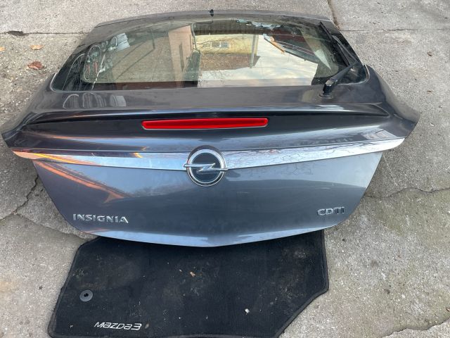 bontott OPEL INSIGNIA Csomagtérajtó (Részeivel)