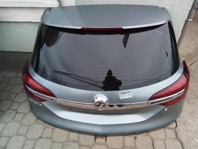 bontott OPEL INSIGNIA Csomagtérajtó (Részeivel)