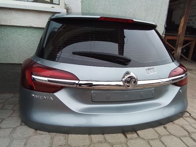 bontott OPEL INSIGNIA Csomagtérajtó (Részeivel)