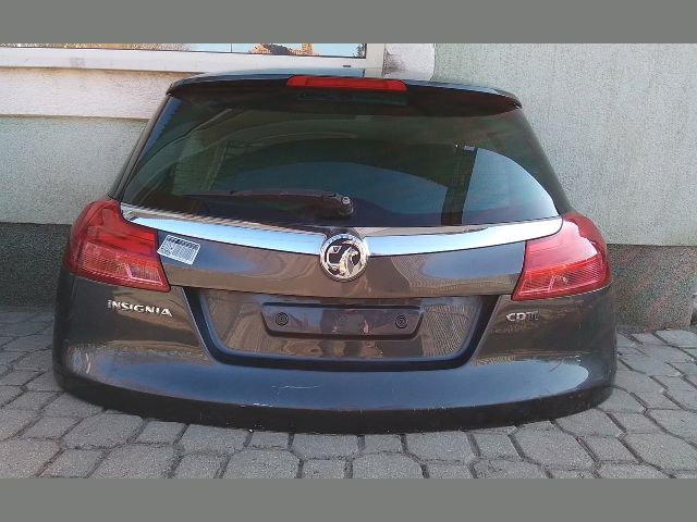 bontott OPEL INSIGNIA Csomagtérajtó (Részeivel)