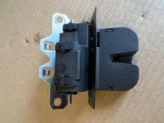 bontott OPEL INSIGNIA Csomagtérajtó Zárszerkezet