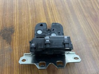 bontott OPEL INSIGNIA Csomagtérajtó Zárszerkezet