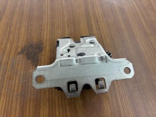 bontott OPEL INSIGNIA Csomagtérajtó Zárszerkezet