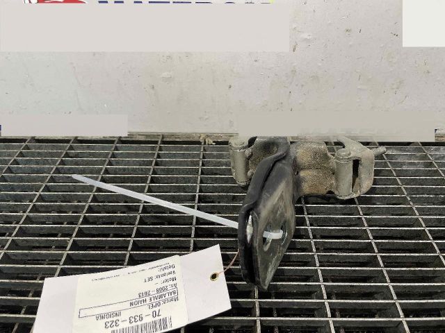 bontott OPEL INSIGNIA Csomagtérajtó Zsanér