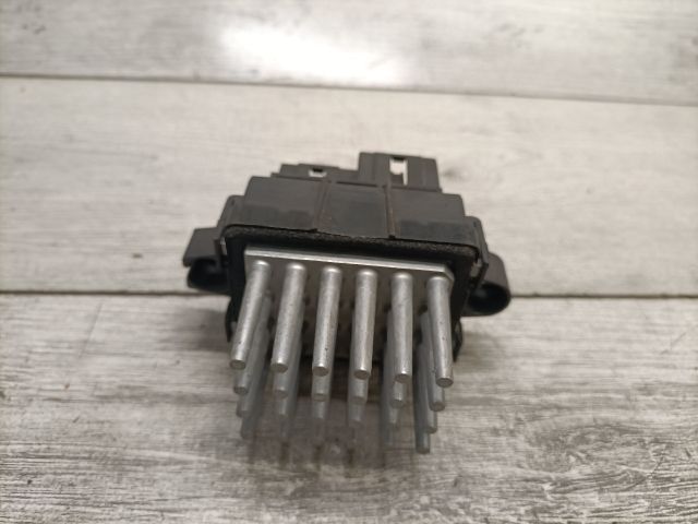 bontott OPEL INSIGNIA Előtét Ellenállás Fűtőmotor