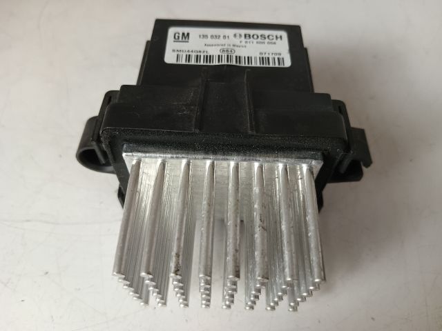 bontott OPEL INSIGNIA Előtét Ellenállás Fűtőmotor