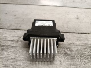 bontott OPEL INSIGNIA Előtét Ellenállás Fűtőmotor