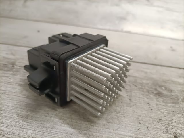 bontott OPEL INSIGNIA Előtét Ellenállás Fűtőmotor