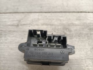 bontott OPEL INSIGNIA Előtét Ellenállás Fűtőmotor