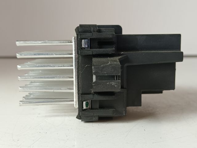 bontott OPEL INSIGNIA Előtét Ellenállás Fűtőmotor