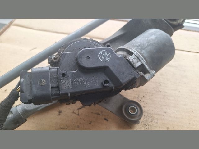 bontott OPEL INSIGNIA Első Ablaktörlő Szerkezet Motorral